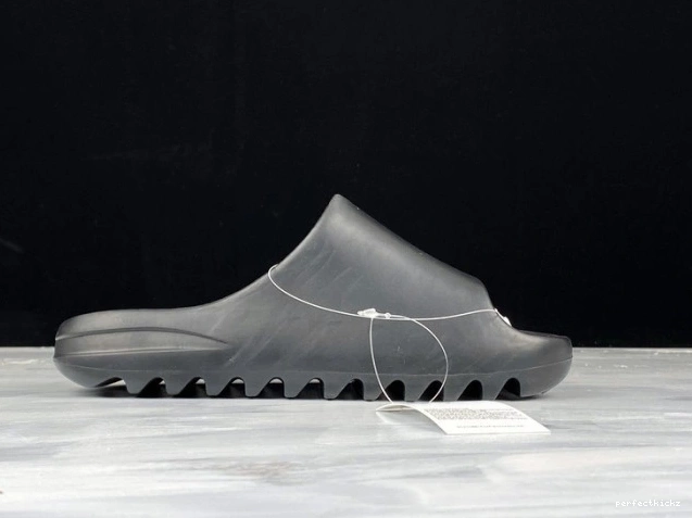 Slide Adidas Black FX0495 Yeezy 0806